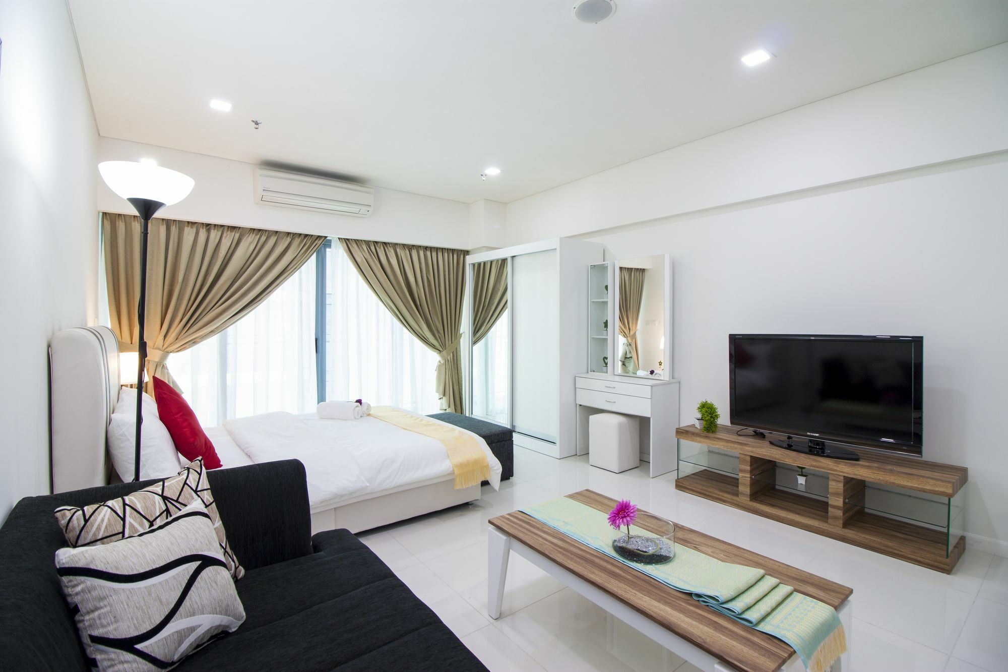 Summer Suites By Plush Kuala Lumpur Dış mekan fotoğraf